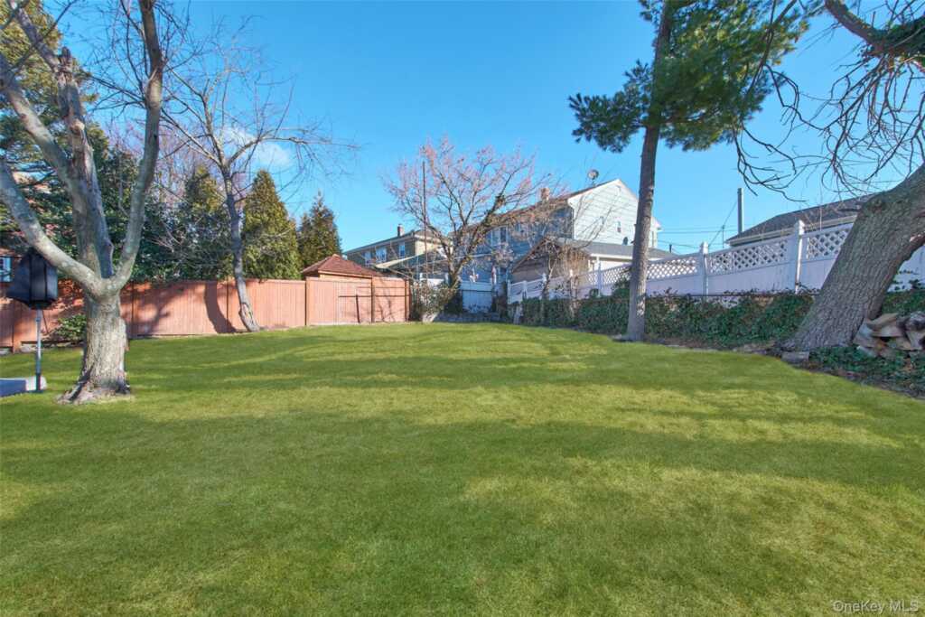 18 Highview Avenue, Unit #2, Rye, NY 10573 - Photo 10 of 12