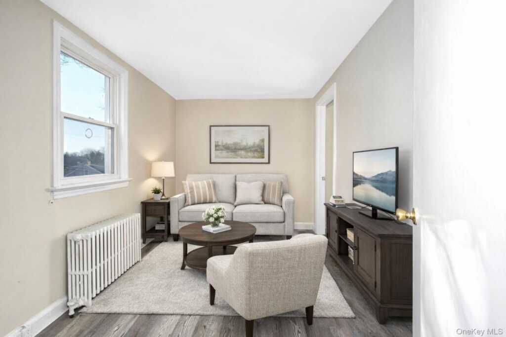 18 Highview Avenue, Unit #2, Rye, NY 10573 - Photo 2 of 12