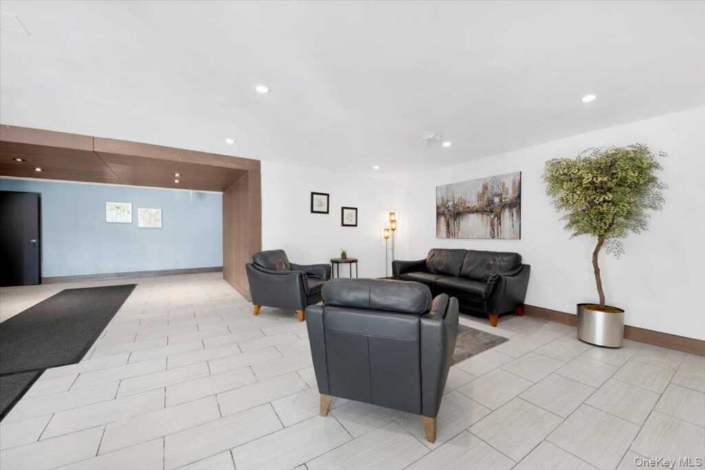 505 Central Avenue, Unit #725, White Plains, NY 10606 - Photo 17 of 20