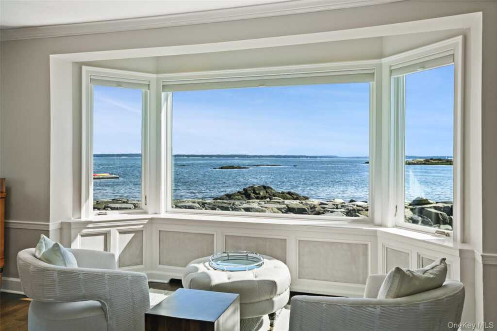 6 Pine Island Road, Rye, NY 10580 - Photo 3 of 38