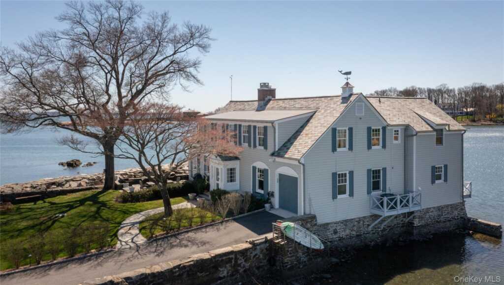 6 Pine Island Road, Rye, NY 10580 - Photo 37 of 38