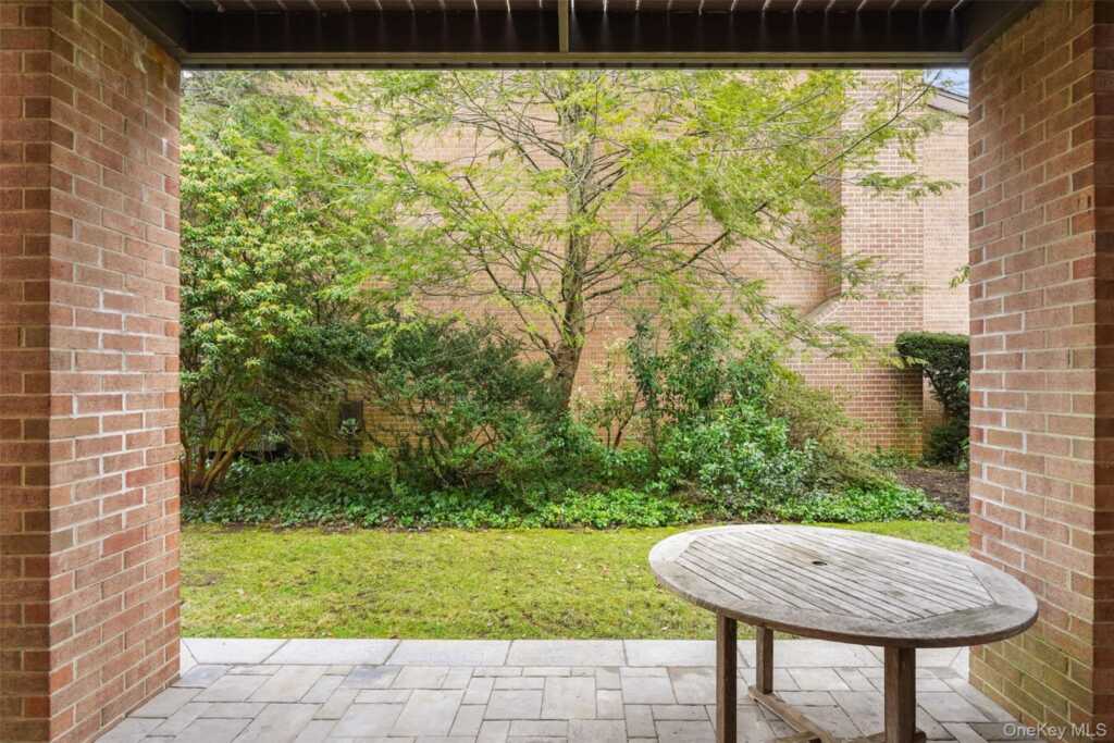 36 Waters Edge, Rye, NY 10580 - Photo 9 of 30