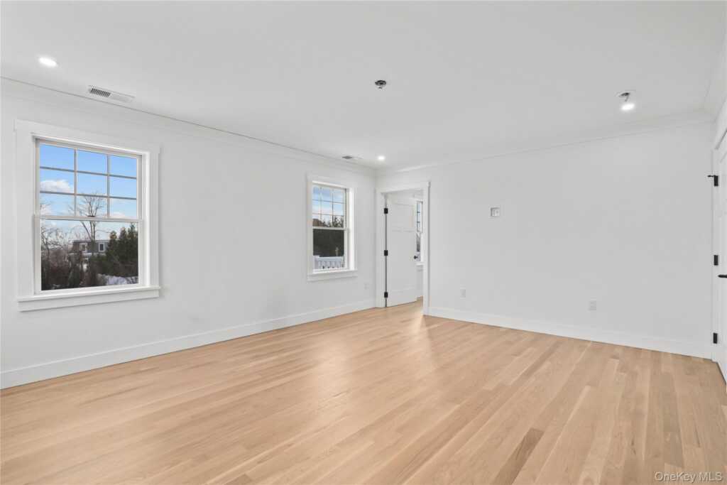 20 Hilltop Drive, Rye, NY 10573 - Photo 14 of 27