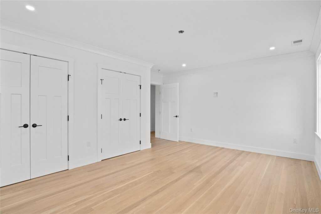 20 Hilltop Drive, Rye, NY 10573 - Photo 19 of 27