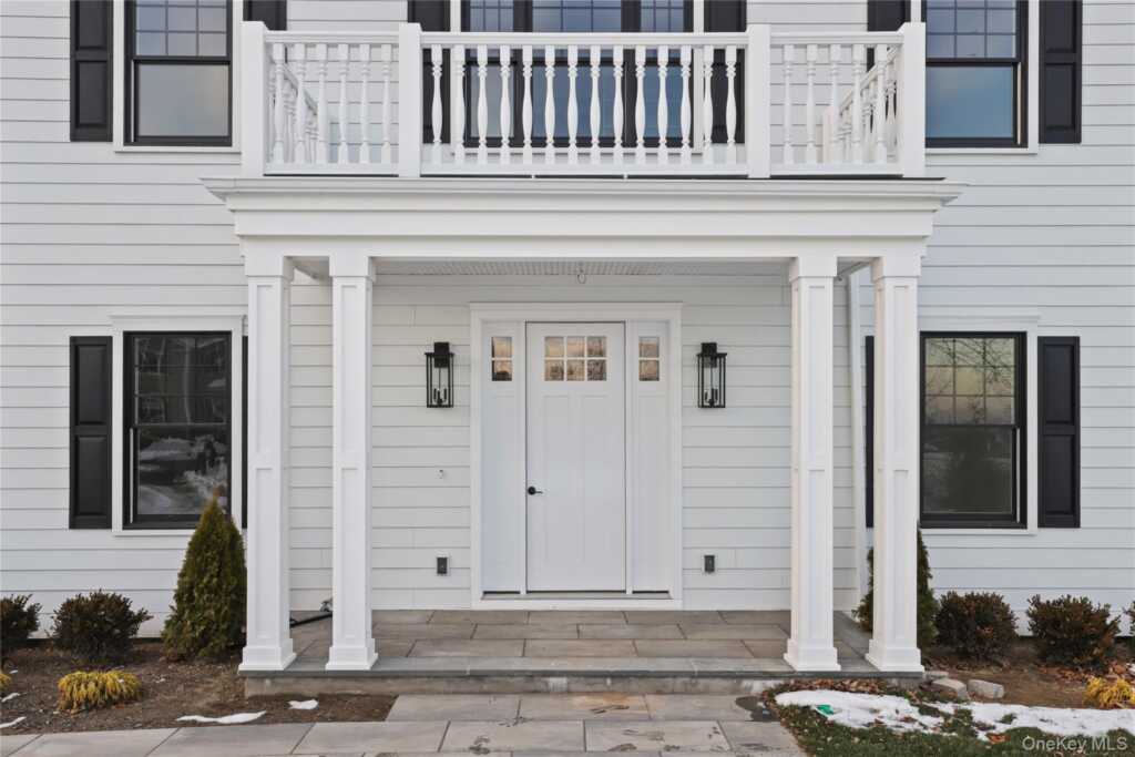 20 Hilltop Drive, Rye, NY 10573 - Photo 2 of 27