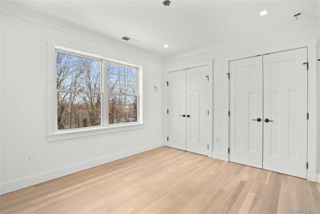 20 Hilltop Drive, Rye, NY 10573 - Photo 21 of 27