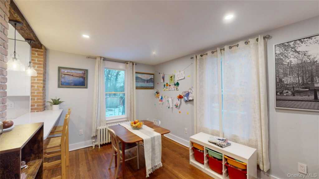 114 Castle Heights Avenue, Nyack, NY 10960 - Photo 6 of 20