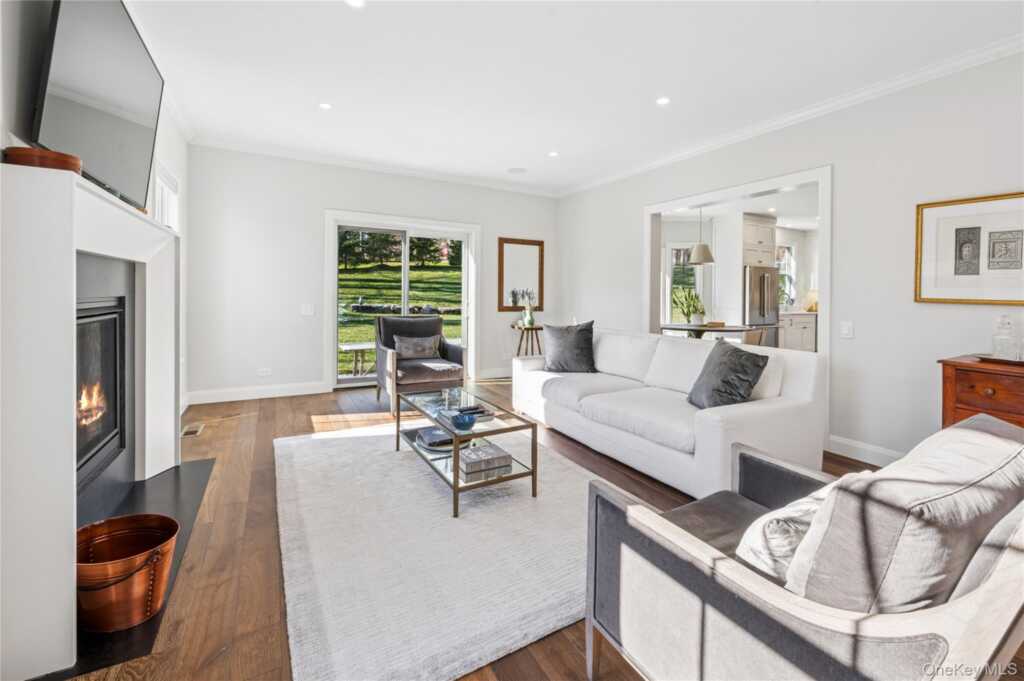 1138 Mamaroneck Avenue, White Plains, NY 10605 - Photo 9 of 45