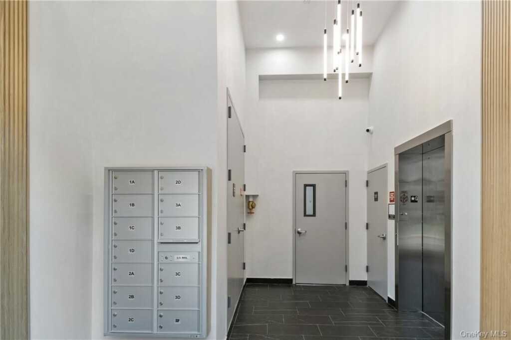 348 Main Street, Unit #3C, New Rochelle, NY 10801 - Photo 3 of 14