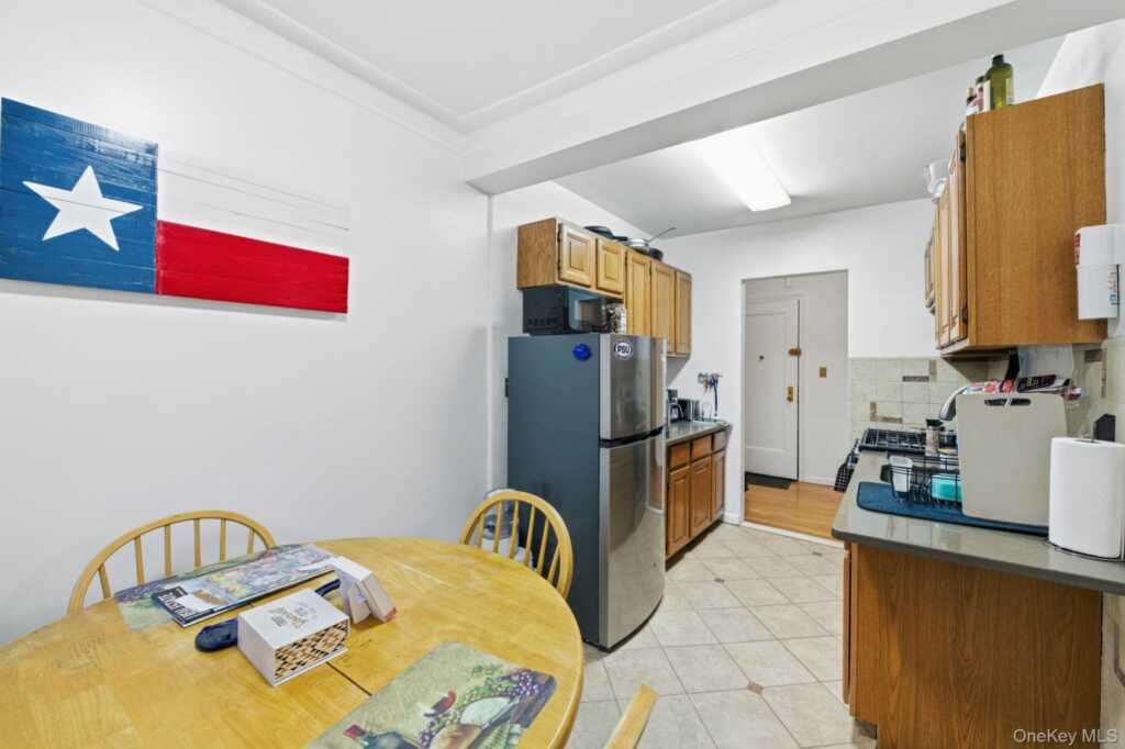 1 Broad Parkway, Unit #3M, White Plains, NY 10601 - Photo 7 of 10