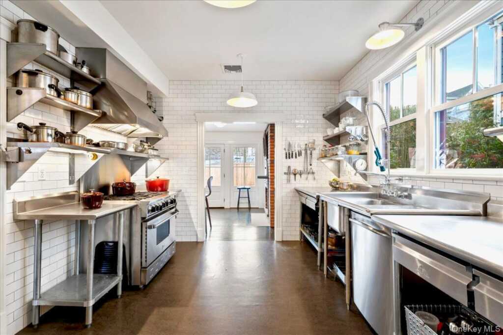 17 1st Avenue, Nyack, NY 10960 - Photo 13 of 39