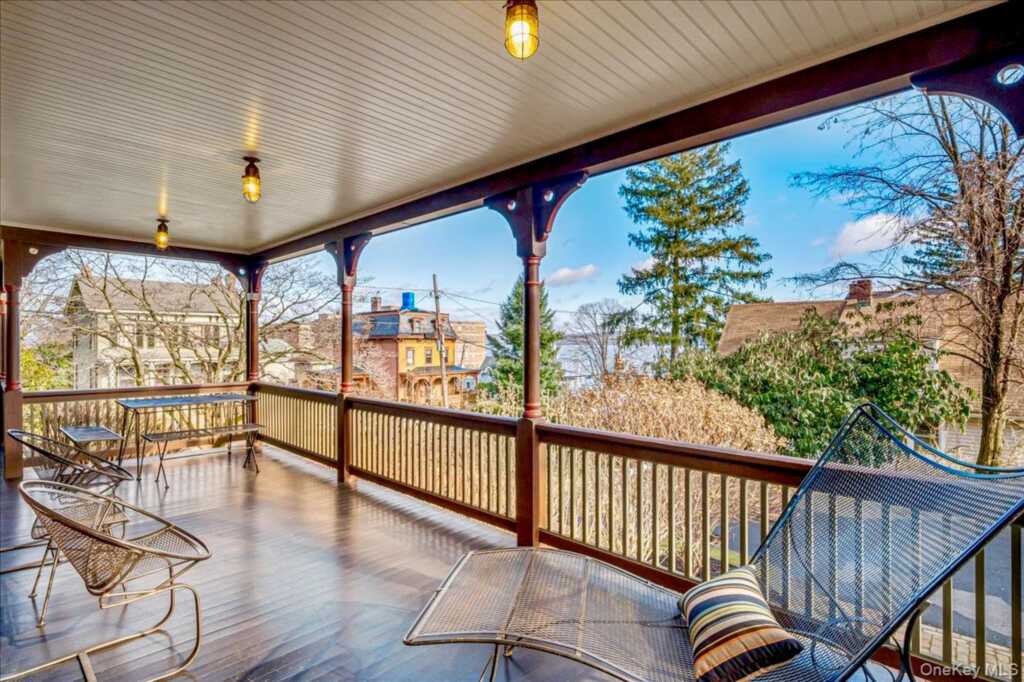 17 1st Avenue, Nyack, NY 10960 - Photo 3 of 39