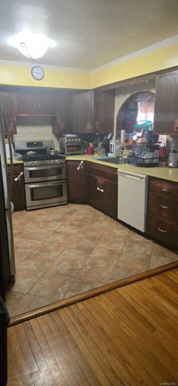 31 Parker Avenue, New City, NY 10956 - Photo 2 of 3