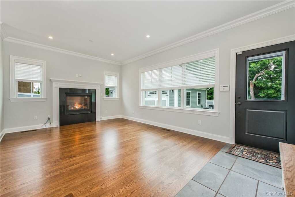 124-B Maple Avenue, Rye, NY 10580 - Photo 5 of 27