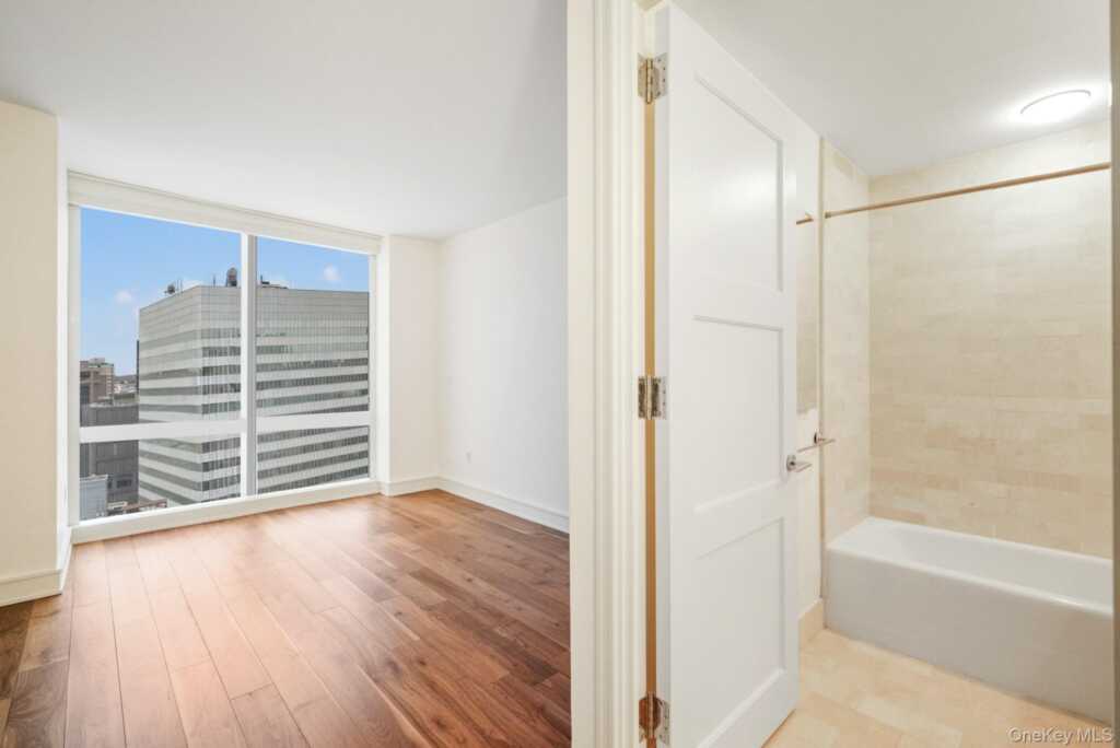 1 Renaissance Square, Unit #15E, White Plains, NY 10601 - Photo 10 of 19