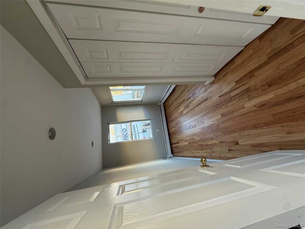 41 Gibson Avenue, White Plains, NY 10607 - Photo 12 of 17