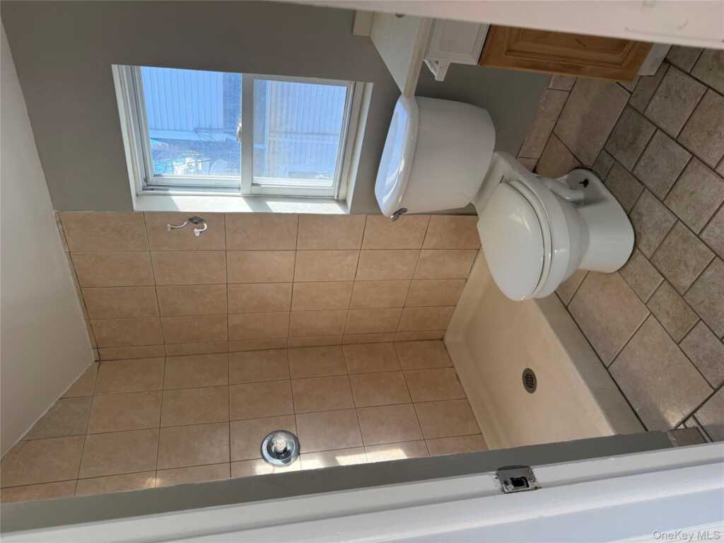 41 Gibson Avenue, White Plains, NY 10607 - Photo 16 of 17