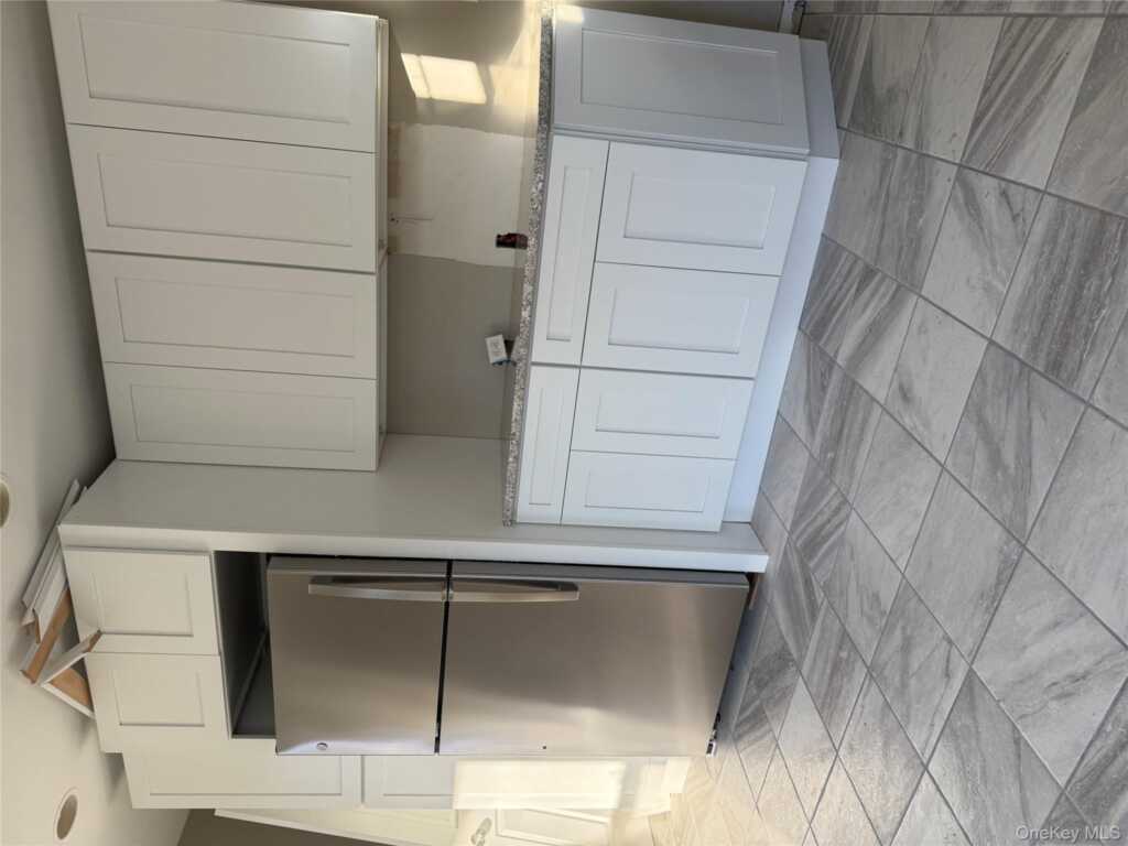 41 Gibson Avenue, White Plains, NY 10607 - Photo 6 of 17