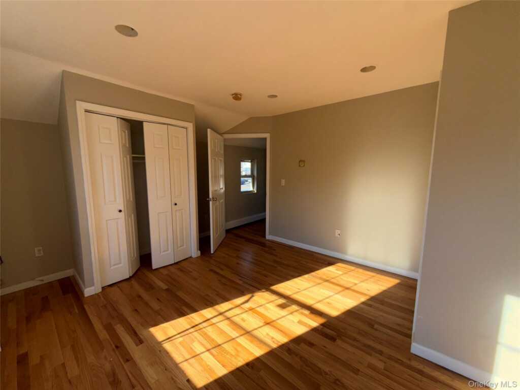 41 Gibson Avenue, White Plains, NY 10607 - Photo 8 of 17