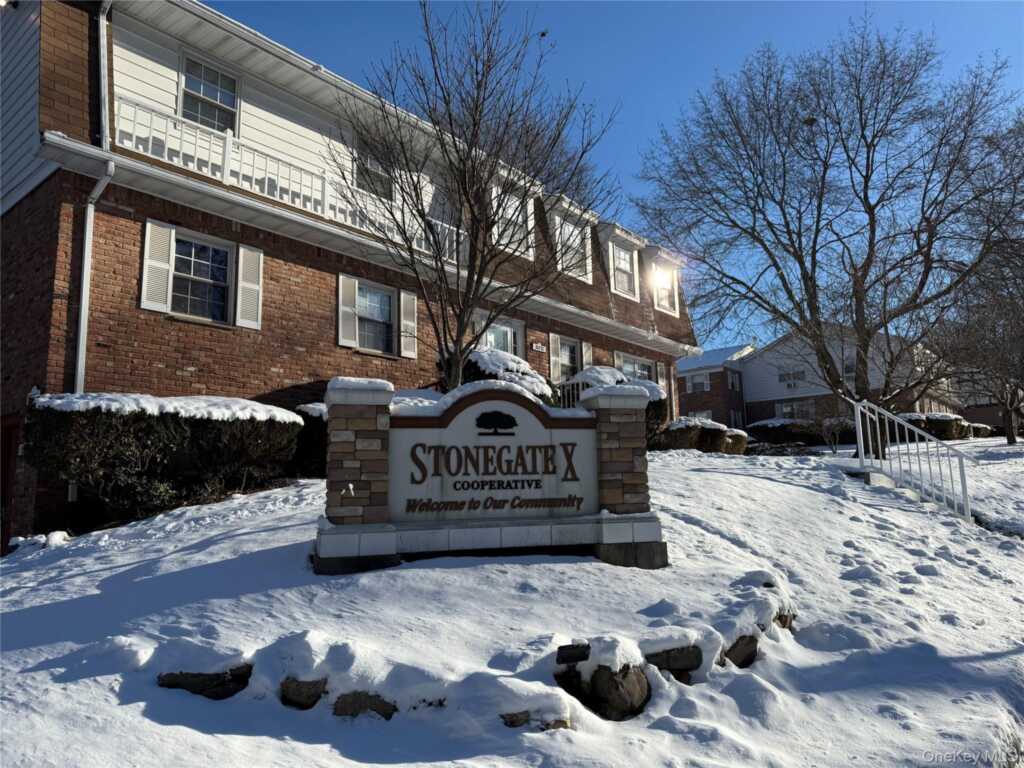 58 Parkside Drive, Unit #58, Suffern, NY 10901