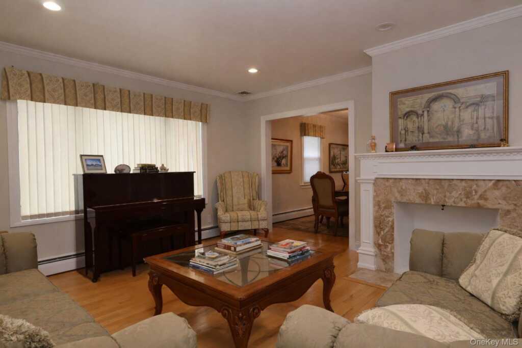 26 Wesley Avenue, Rye, NY 10573 - Photo 6 of 39