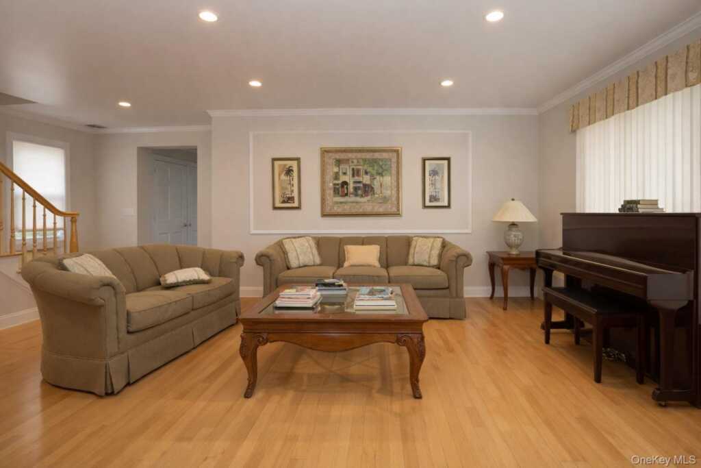 26 Wesley Avenue, Rye, NY 10573 - Photo 9 of 39