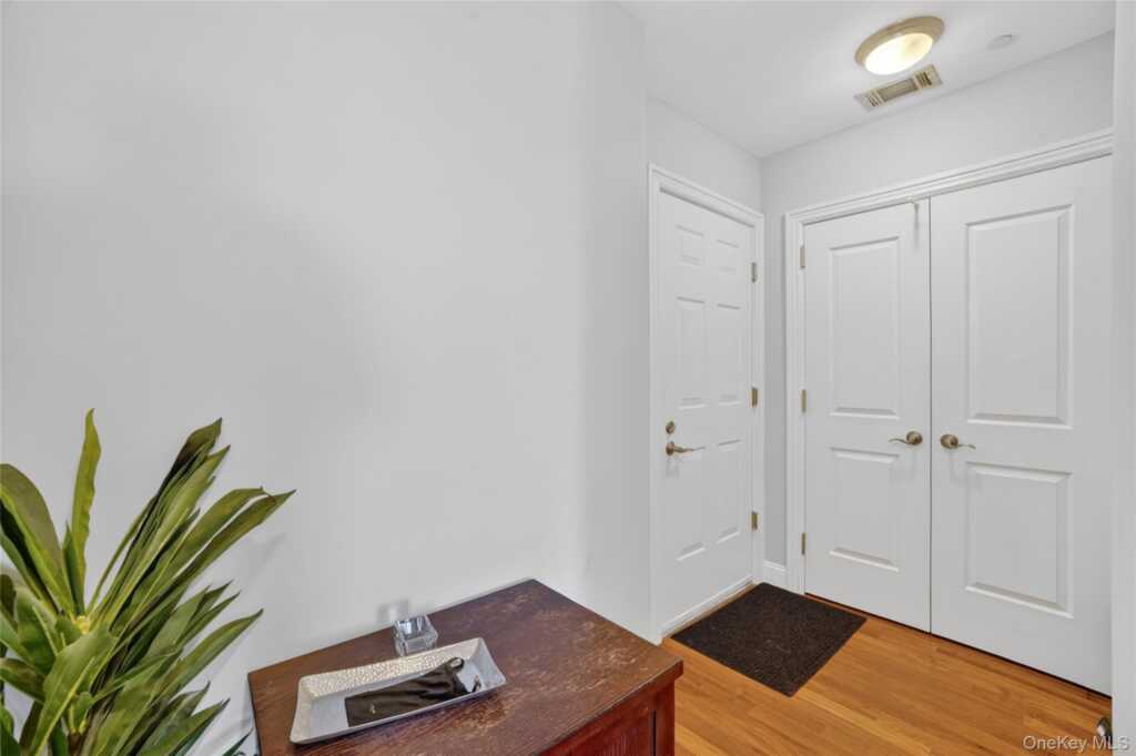 543 Main Street, Unit #502, New Rochelle, NY 10601 - Photo 5 of 31