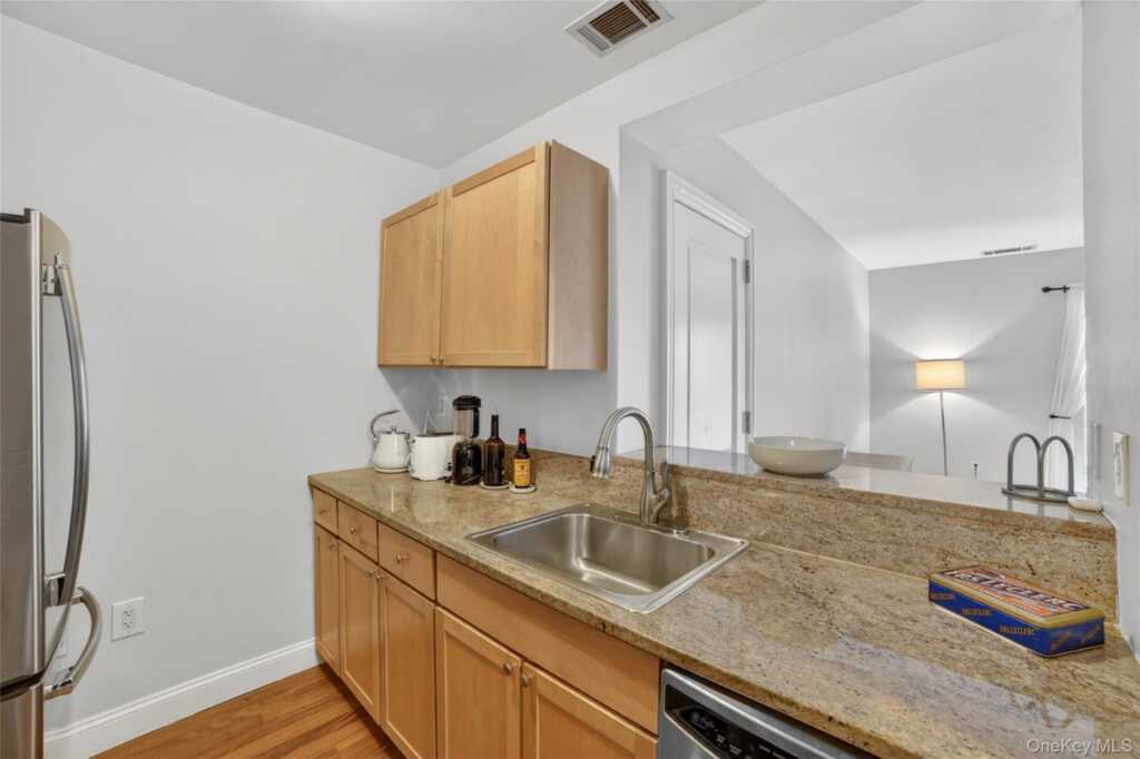 543 Main Street, Unit #502, New Rochelle, NY 10601 - Photo 8 of 31