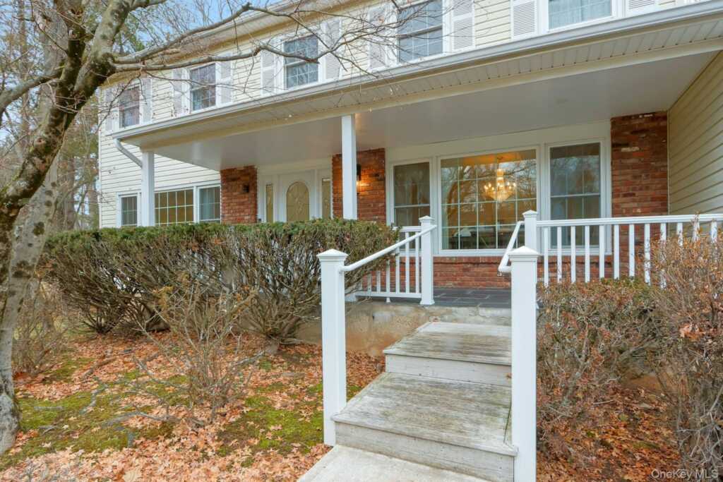 2 Rone Court, New City, NY 10956 - Photo 4 of 50