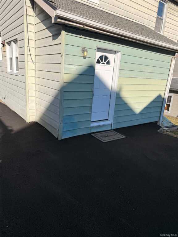 10 Irenhyl Avenue, Rye, NY 10573 - Photo 7 of 8