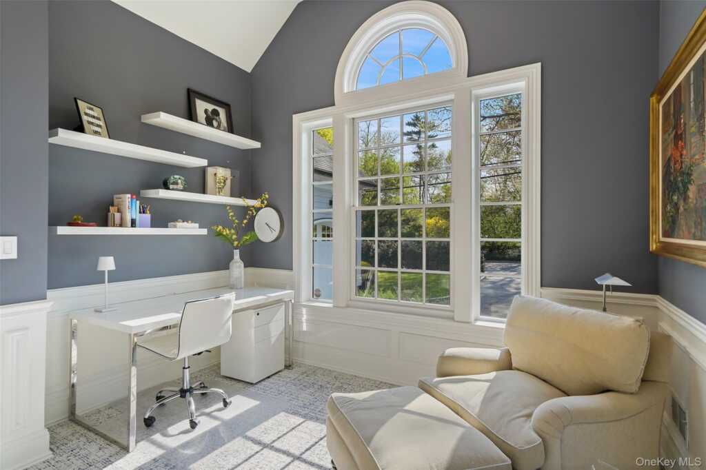 680 Milton Road, Rye, NY 10580 - Photo 11 of 32