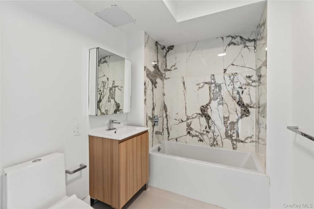 10 Lyon Place, Unit #400/4A, White Plains, NY 10601 - Photo 15 of 16