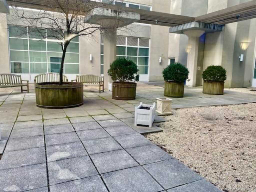 1 Landmark Square, Unit #628, Rye, NY 10573 - Photo 17 of 18