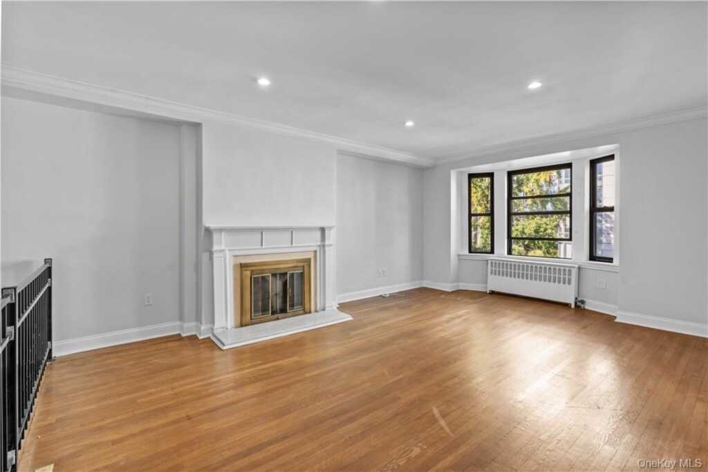 250 Martine Avenue, Unit #3F, White Plains, NY 10601 - Photo 7 of 24