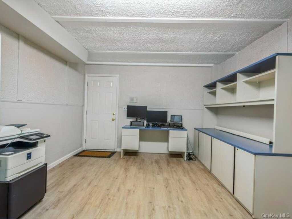 42 Mesa Place, Nanuet, NY 10954 - Photo 14 of 19