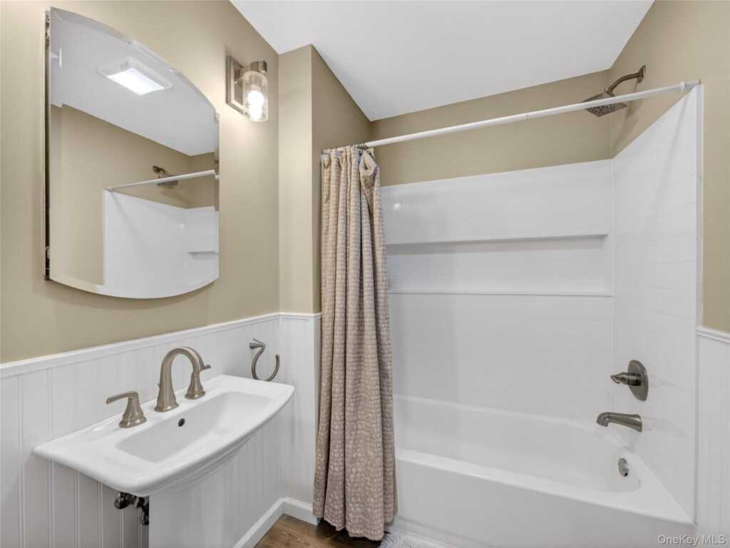 79 Lafayette Avenue, Suffern, NY 10901 - Photo 16 of 22