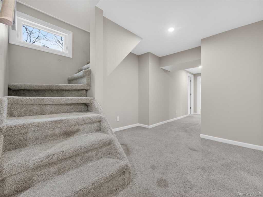 79 Lafayette Avenue, Suffern, NY 10901 - Photo 17 of 22