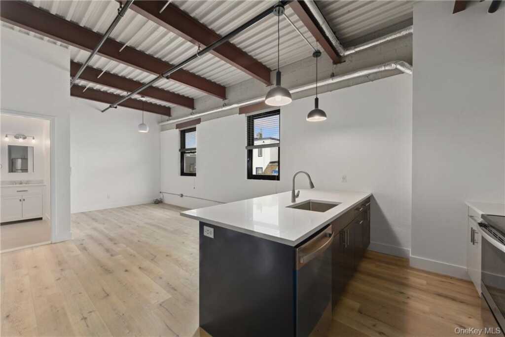 189 N Main Street, Unit #6, Rye, NY 10573 - Photo 2 of 11