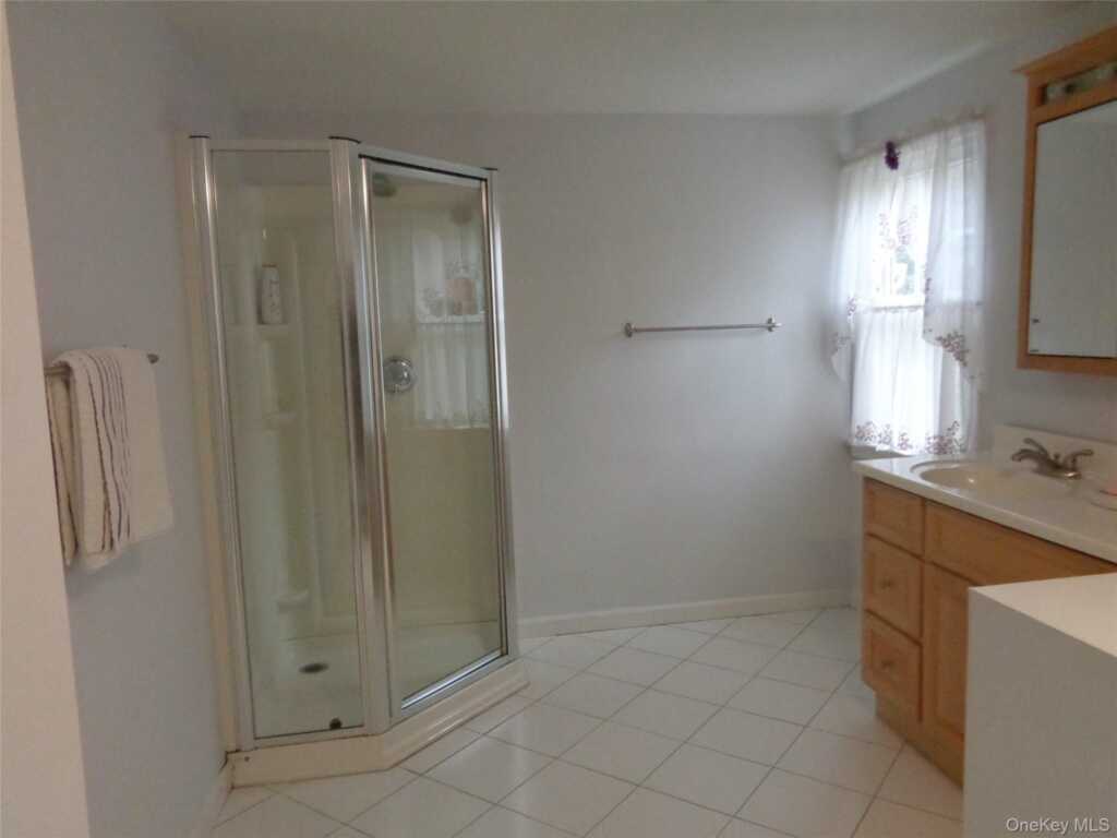 9 Valley Terrace, Rye, NY 10573 - Photo 15 of 27