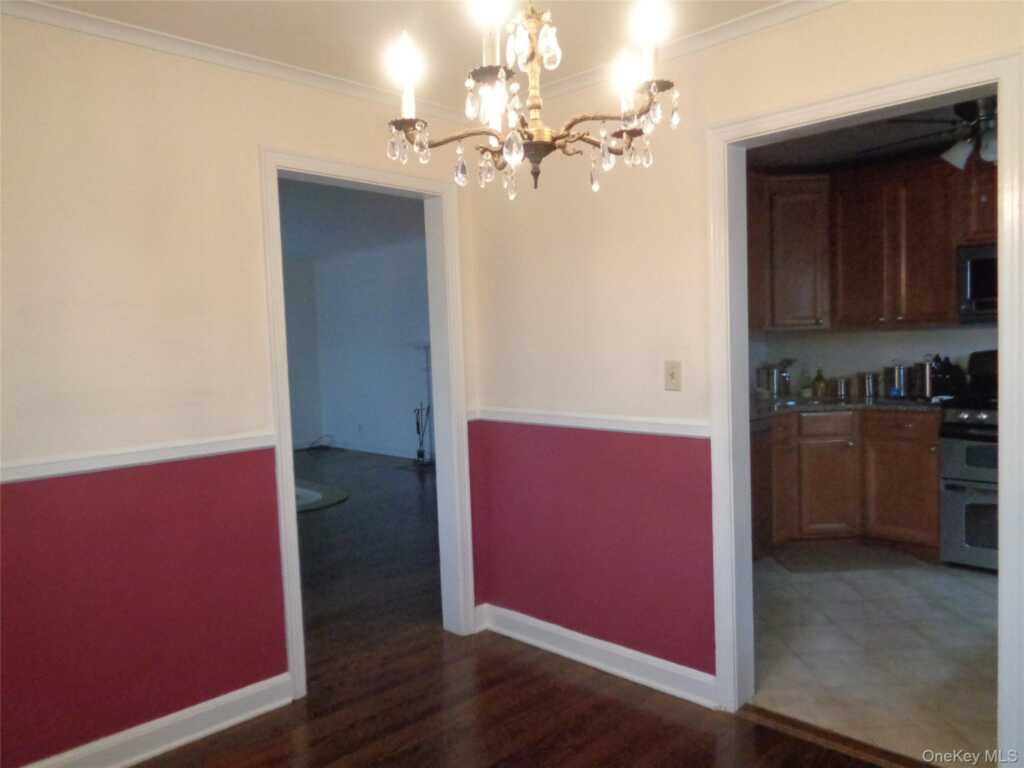 9 Valley Terrace, Rye, NY 10573 - Photo 4 of 27