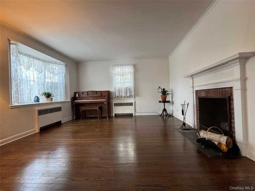 9 Valley Terrace, Rye, NY 10573 - Photo 5 of 27