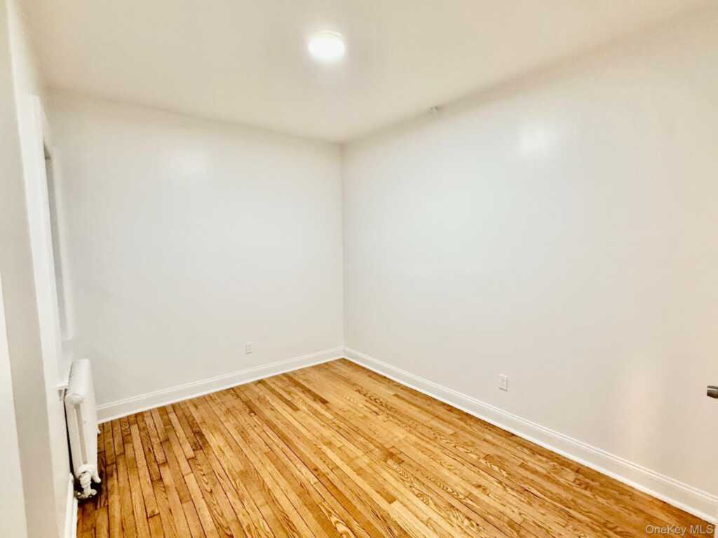 342 North Avenue, New Rochelle, NY 10801 - Photo 4 of 8