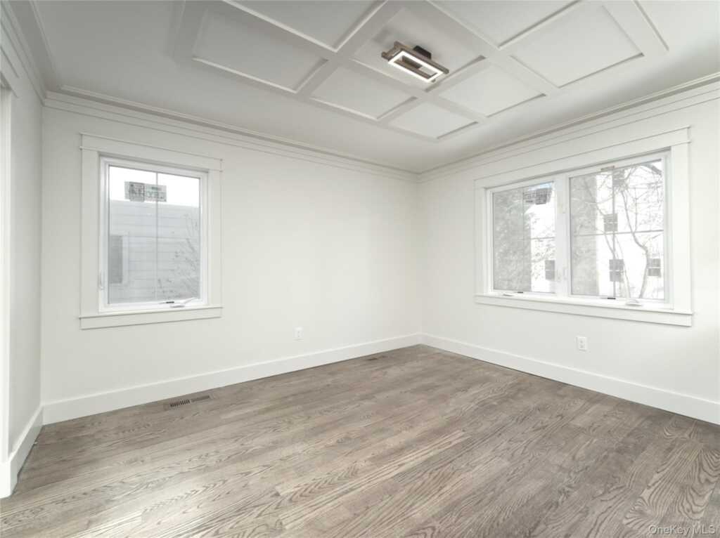 54 Lindbergh Avenue, Rye, NY 10580 - Photo 12 of 35