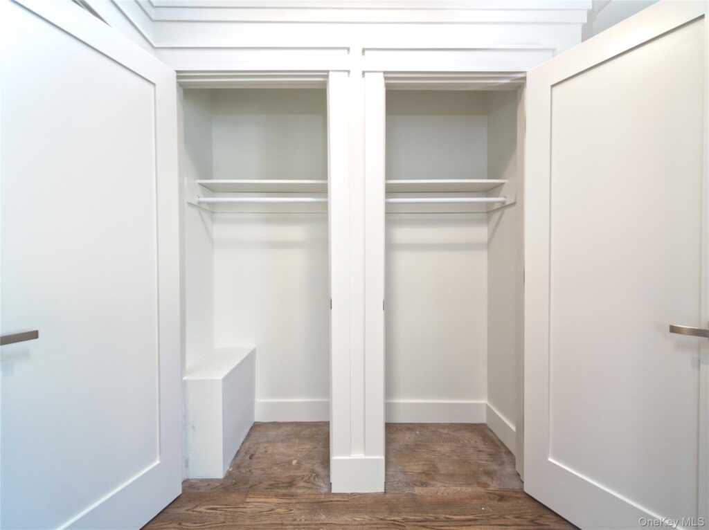 54 Lindbergh Avenue, Rye, NY 10580 - Photo 15 of 35