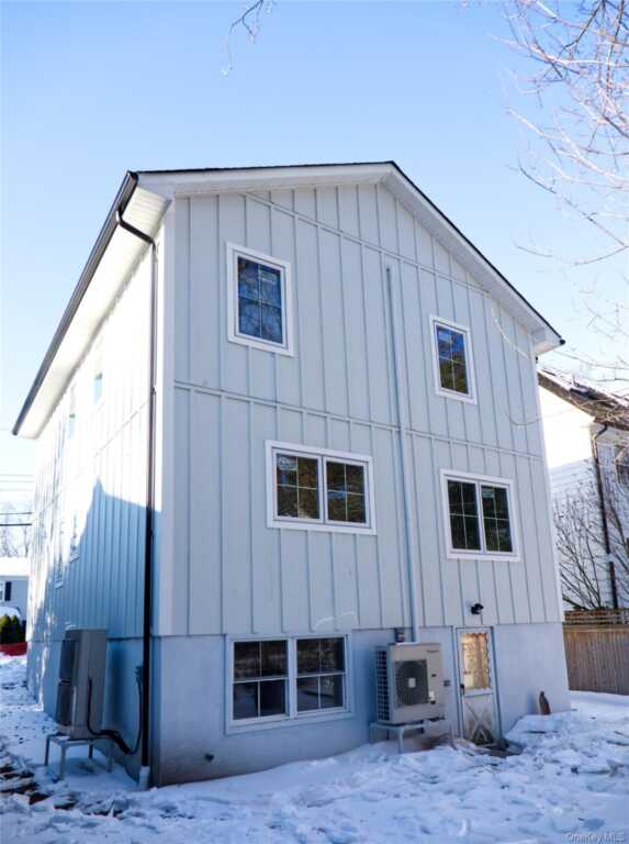 54 Lindbergh Avenue, Rye, NY 10580 - Photo 5 of 35