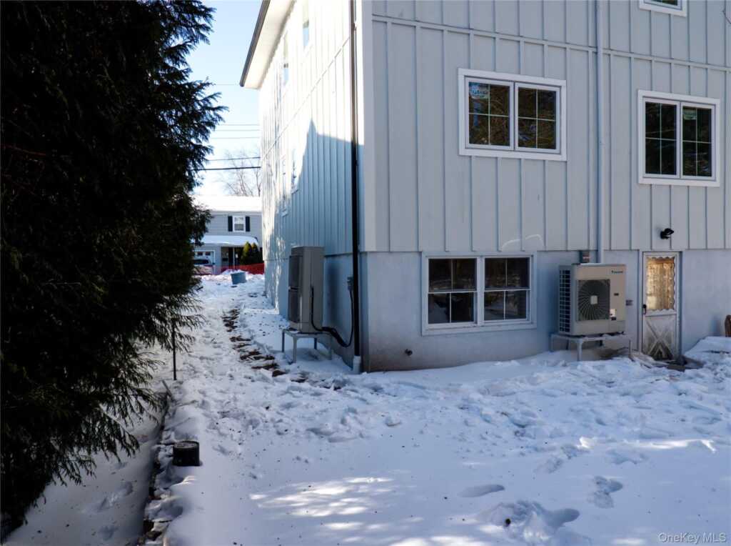 54 Lindbergh Avenue, Rye, NY 10580 - Photo 7 of 35