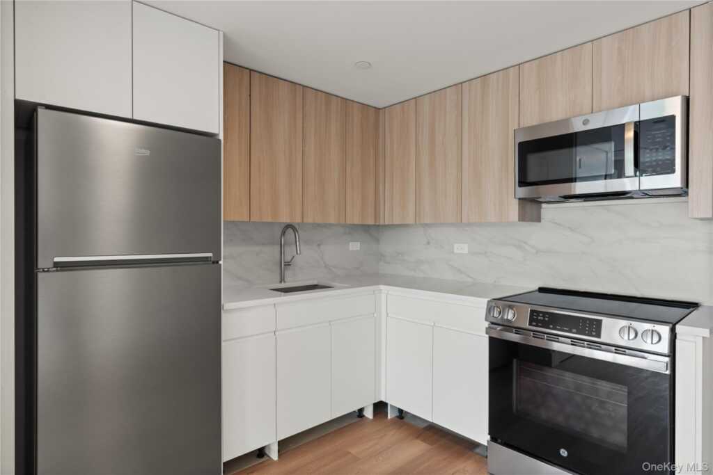 10 Lyon Place, Unit #104/1E, White Plains, NY 10601 - Photo 4 of 9