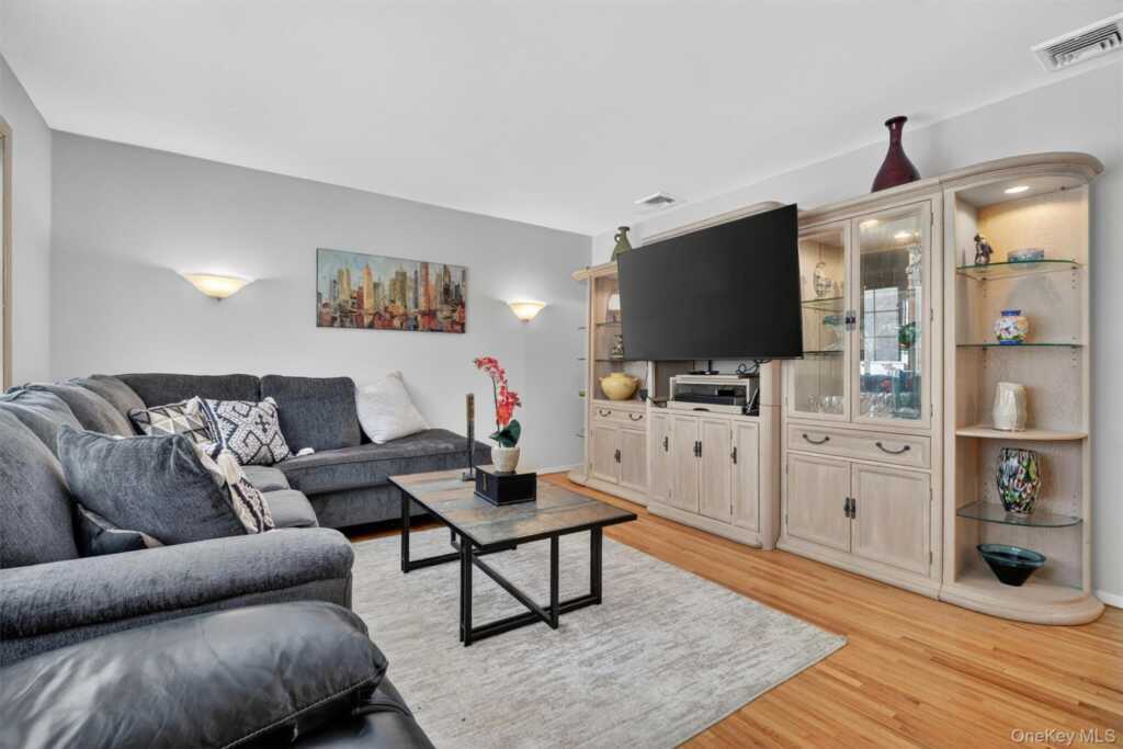 5 Raleigh Drive, New City, NY 10956 - Photo 19 of 45