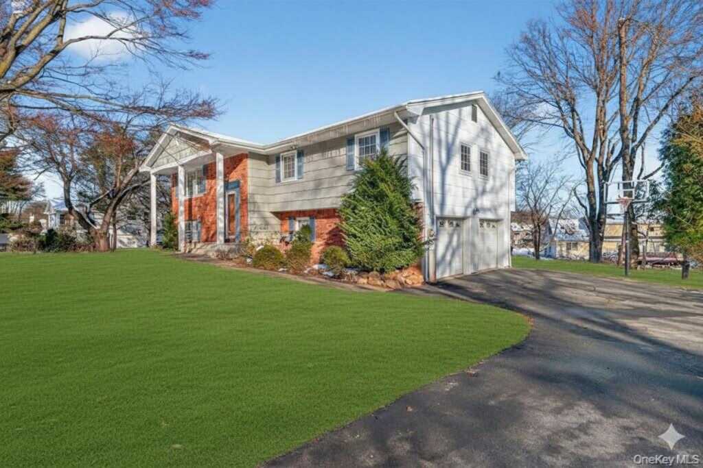 5 Raleigh Drive, New City, NY 10956 - Photo 2 of 45