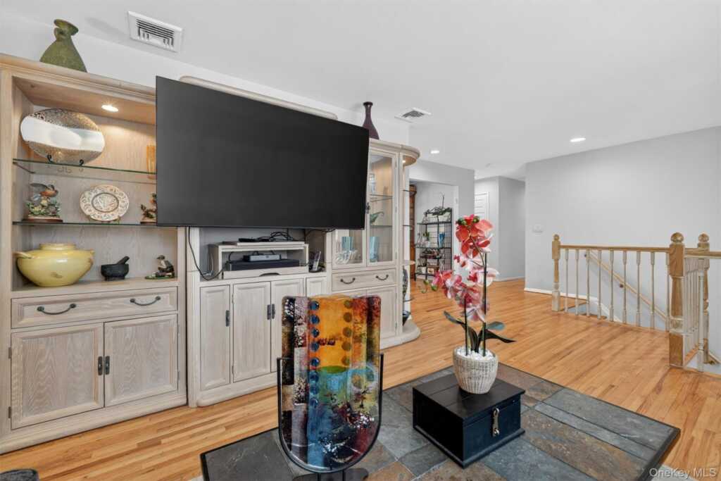 5 Raleigh Drive, New City, NY 10956 - Photo 20 of 45